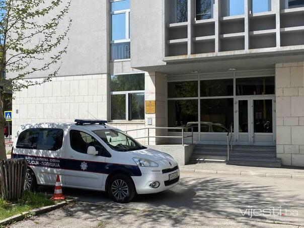 Police officer arrested in Tuzla, suspected of abuse of position