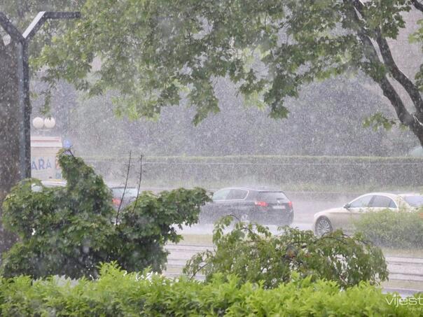 Great refreshment after the heat: Sarajevo was hit by a strong downpour