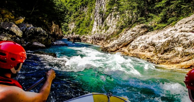 The rafting owner and skipper were arrested after the lifeless body of a man from Tuzla was found in Neretva