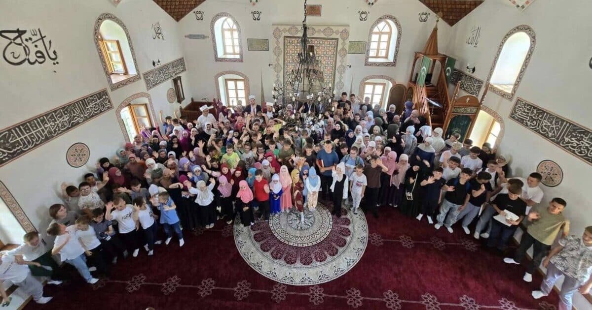 Successfully completed final school exams in the area of ​​Majlis from Tešanj