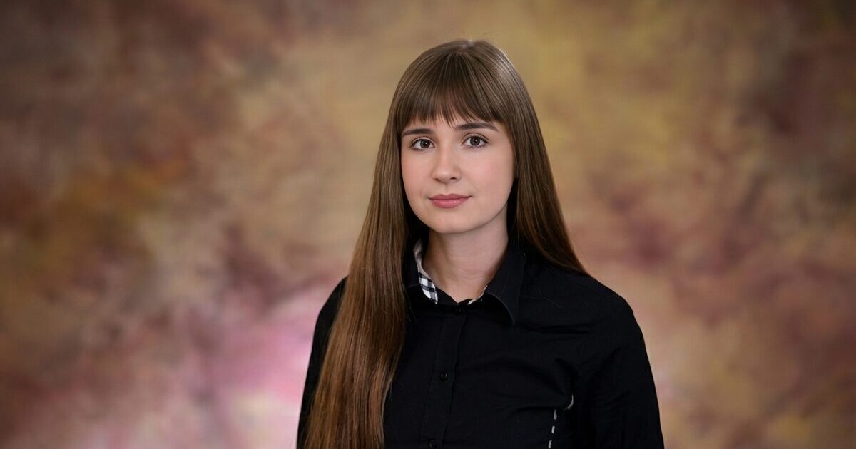Pride of Elementary School “Huso Hodžić”: Hazema Sinanović, a student of the generation, seen off by another generation of graduates