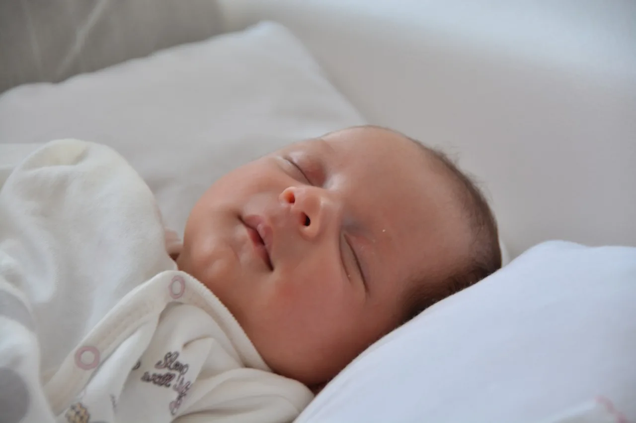 Positive turn in BiH: More babies born, fewer deaths, natural population decline significantly slowed down