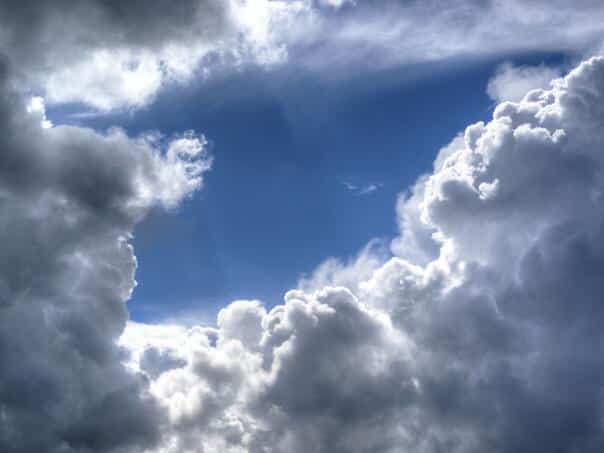 Today sunny with moderate cloudiness, possible fog in the valleys