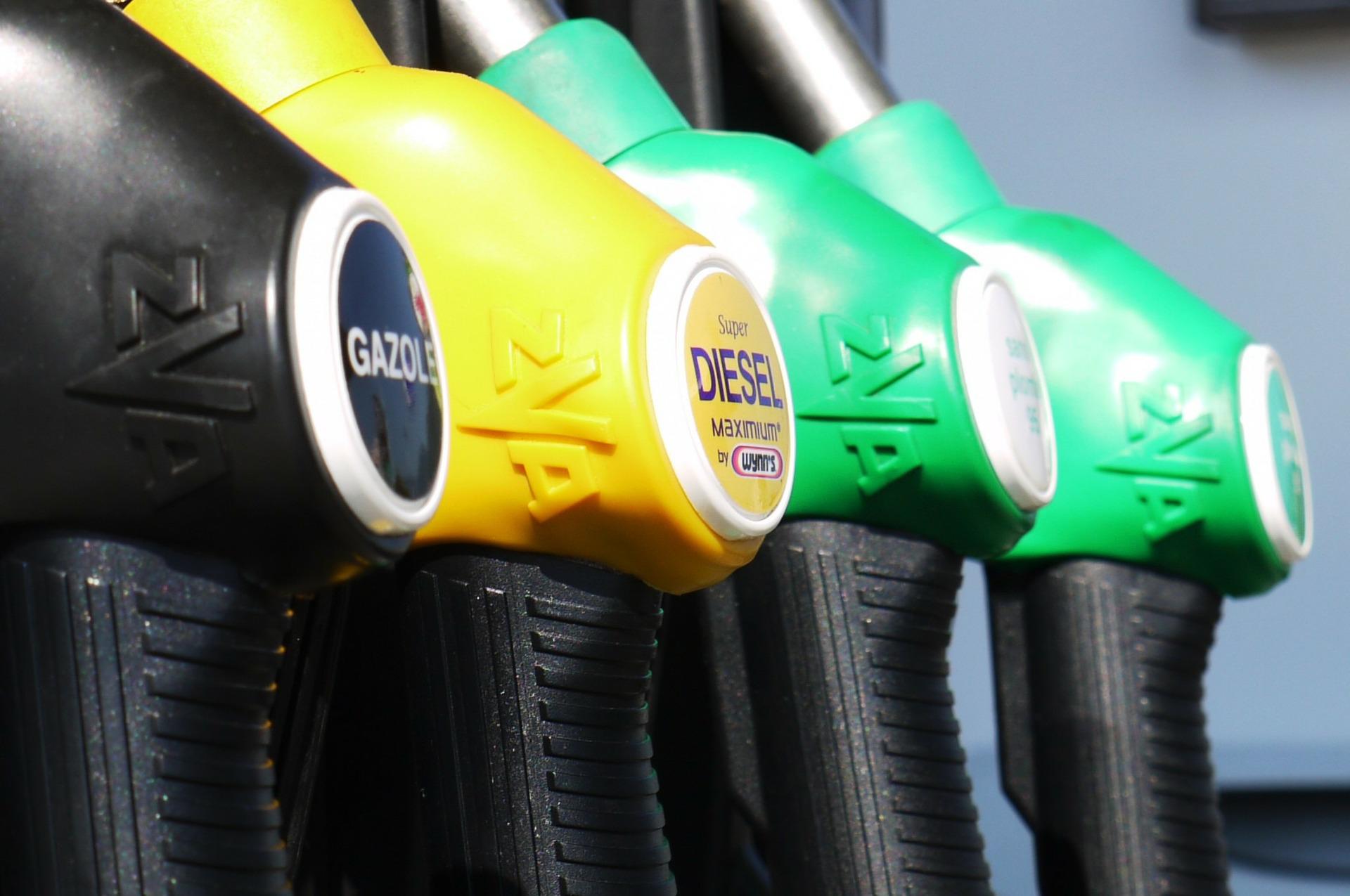 The price of diesel exceeded 3.20 KM, new fuel price increases were announced throughout Bosnia and Herzegovina