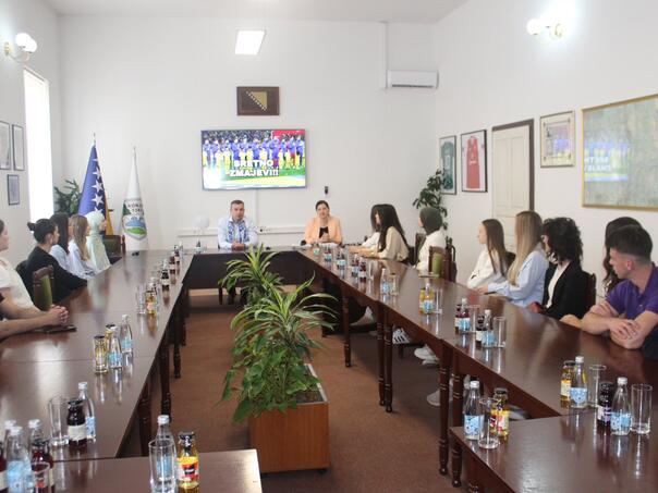 The city of Konjic provided 1,500 KM each for the 34 most successful students