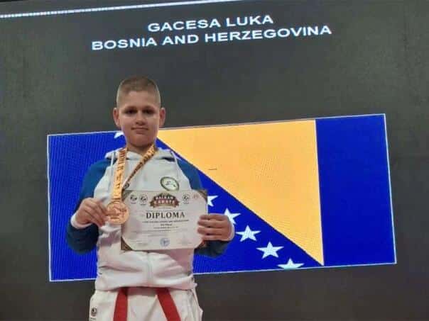 A young man from Banja Luka won a medal for Bosnia and Herzegovina at the Balkan Karate Championship