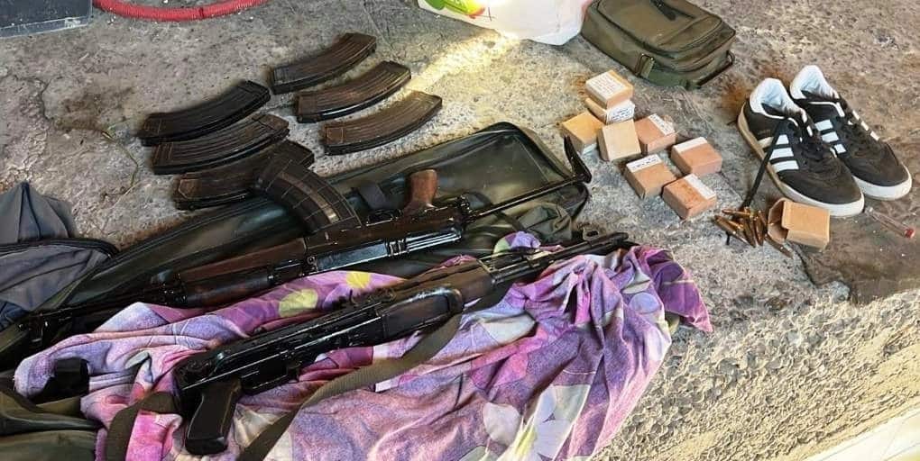 Photo: MUP action in the territory of TK and RS: 13 people arrested, rifles, explosive devices and ammunition found