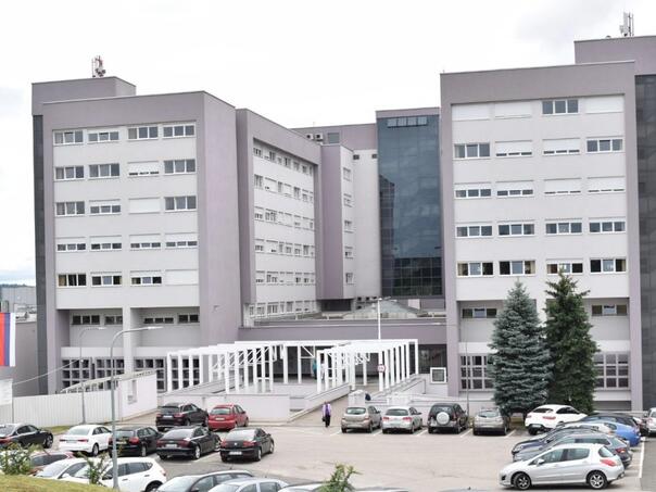 The injured worker from Gack was transferred by helicopter to UKC
