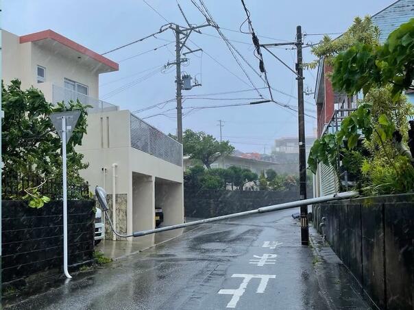 Tropical Storm Jangmi hits southwestern Japan, thousands without power