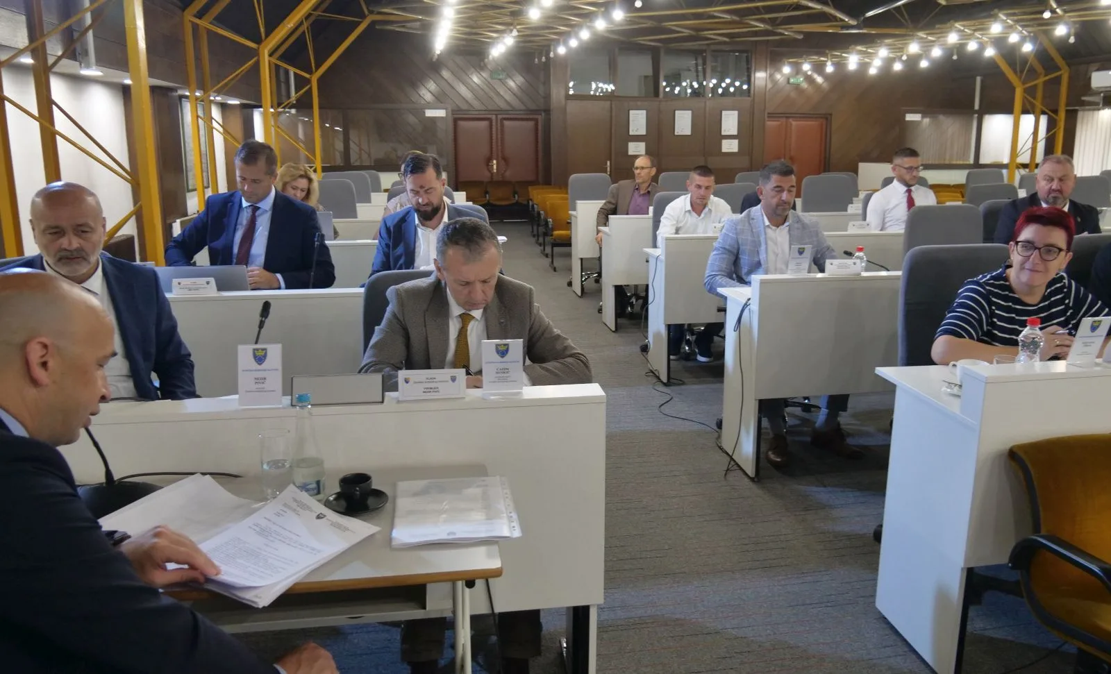 The ZDK Government adopted the decision: Scholarships of 1,050 KM for 1,311 students, additional awards for the most successful
