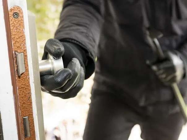 A large amount of money and a firearm were stolen from a house in Livno: Thieves arrested in Serbia and Zvornik