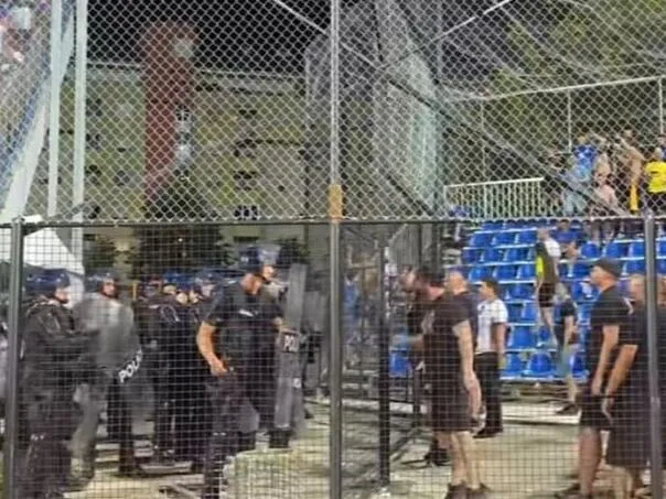 Look at the serious conflict between Bulgarian hooligans and the MUP of the RS