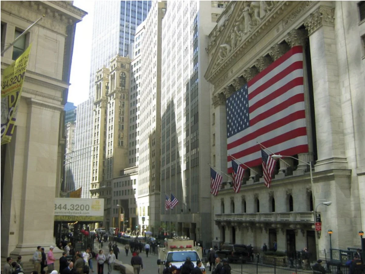 World markets: Technology sector pressured indices